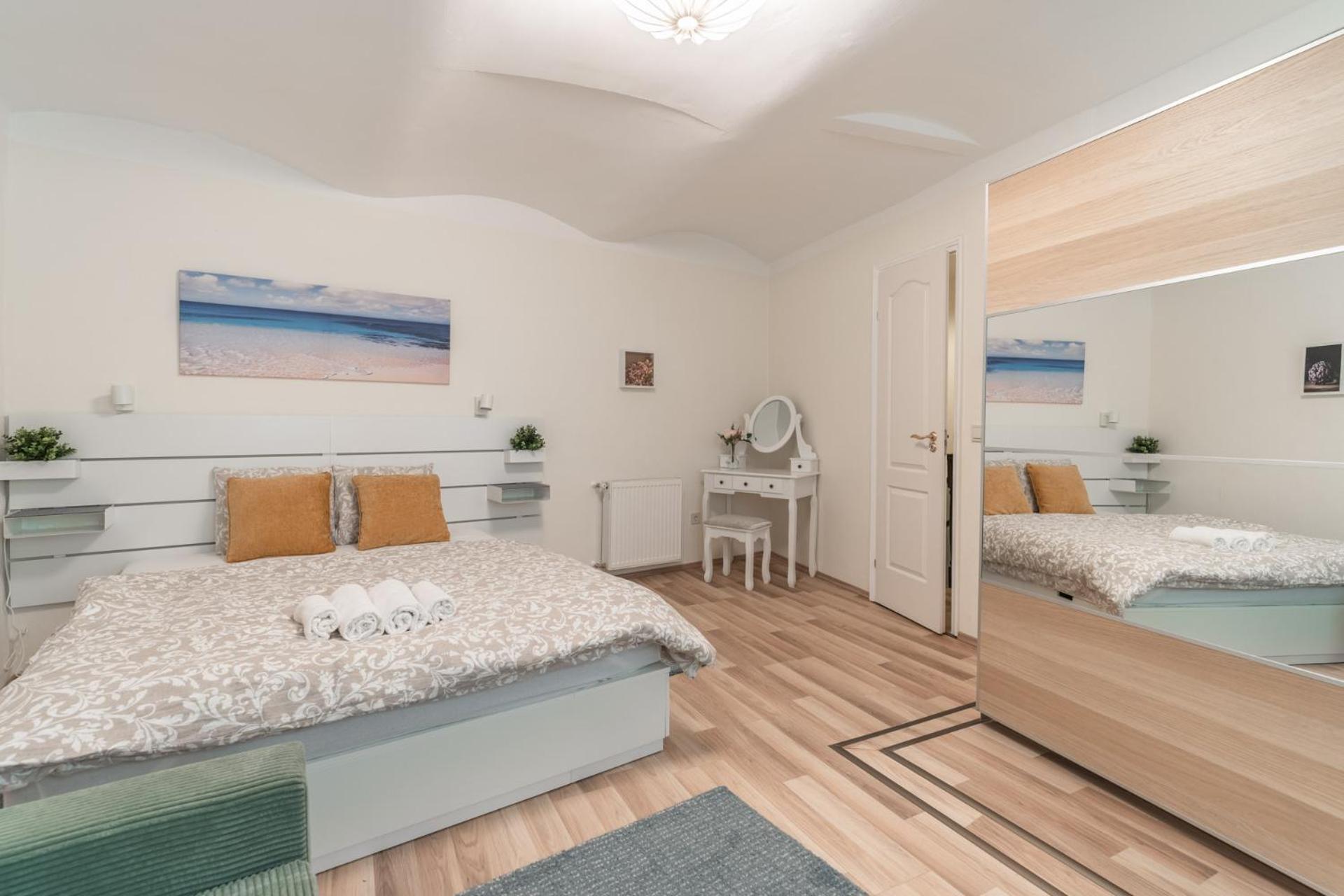 Comfy & Homy Vibe In The Heart Of Apartment *
