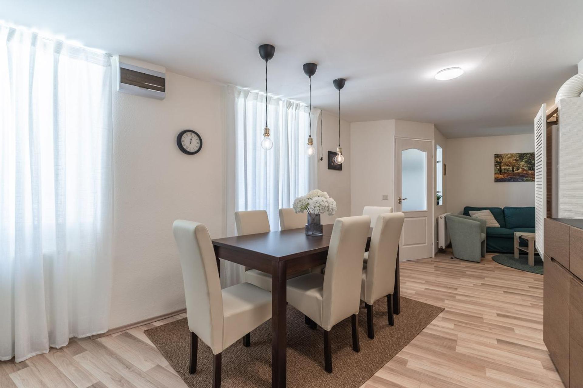Apartment Comfy & Homy Vibe In The Heart Of