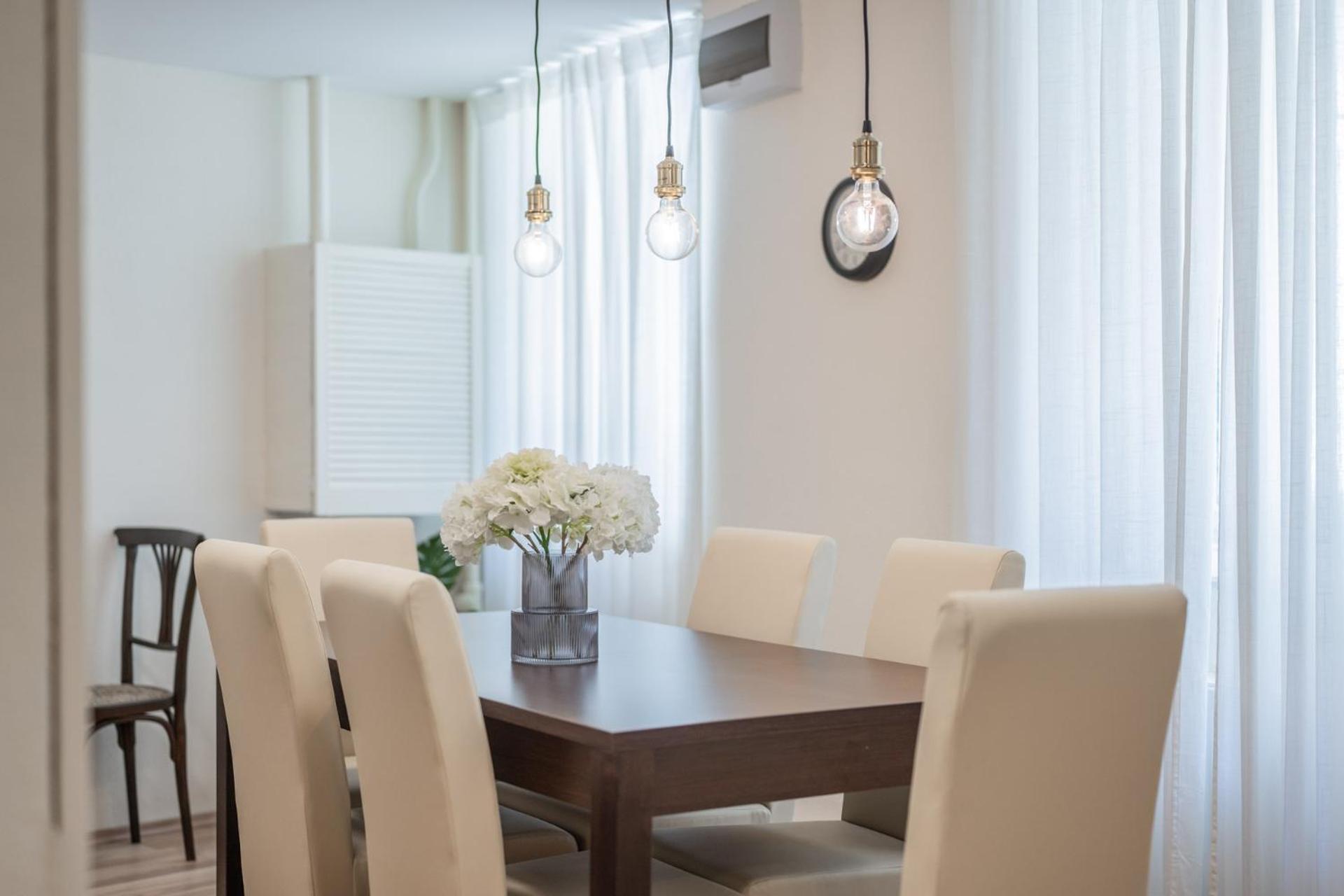 Comfy & Homy Vibe In The Heart Of Apartman